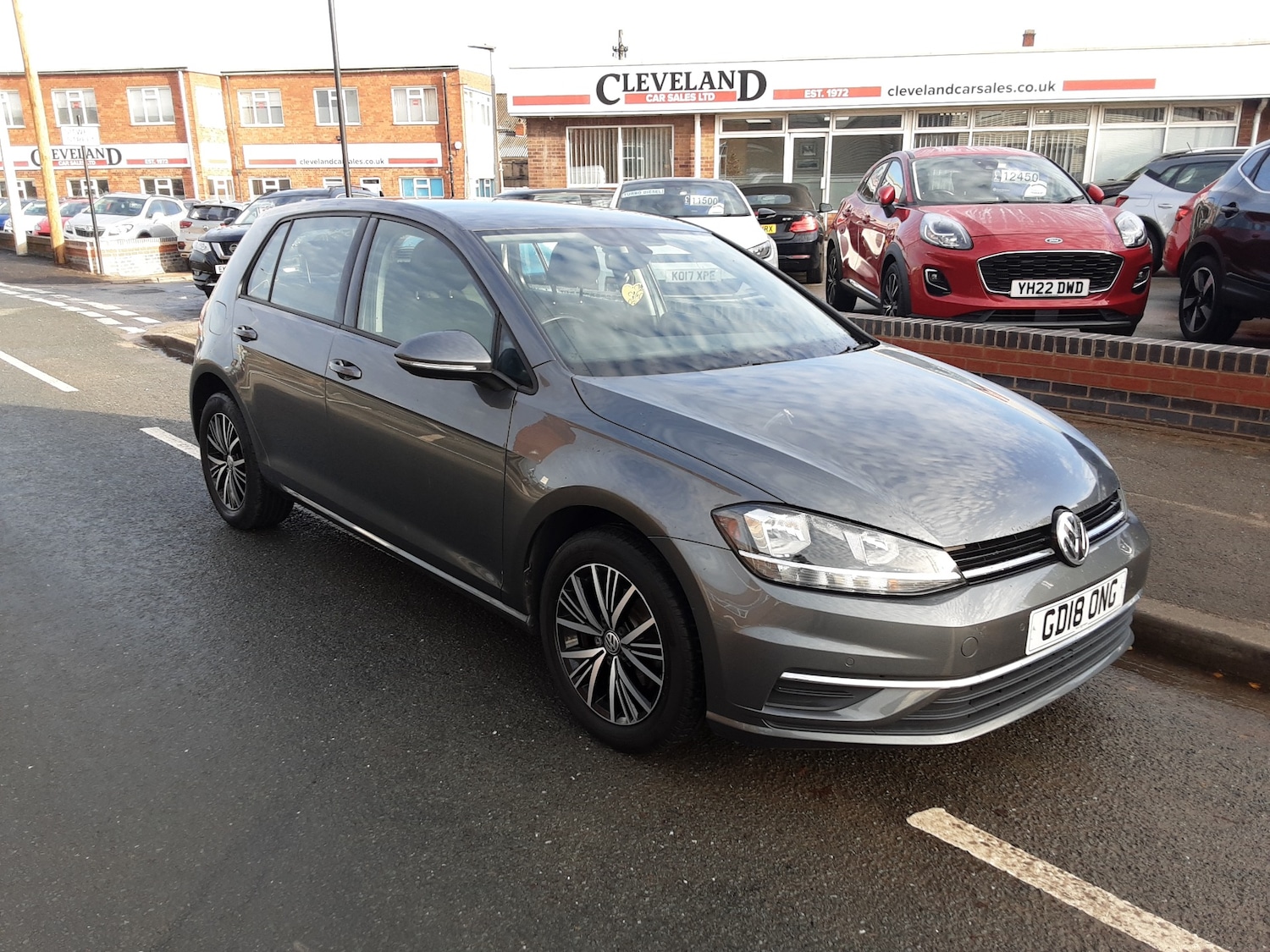 Used Volkswagen Golf 2018 for sale - 76835040: Photo 1