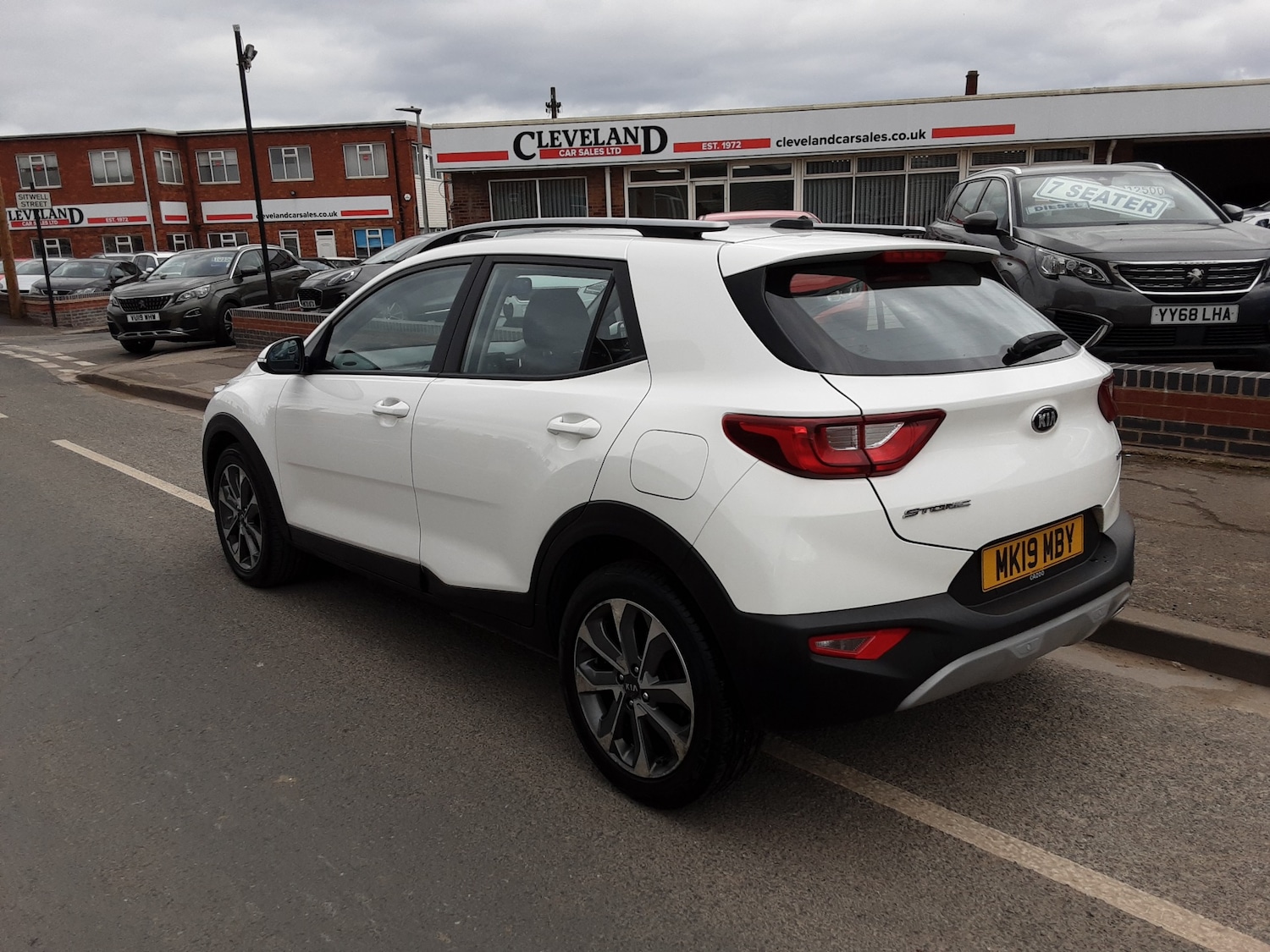 Used Kia Stonic 2019 for sale - 77877372: Photo 4