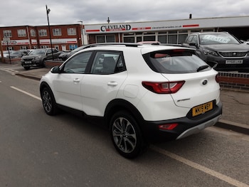 Used Kia Stonic 2019 for sale - 77877372: Photo