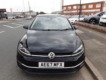 Used Volkswagen Golf 2017 for sale - 75410374: Photo