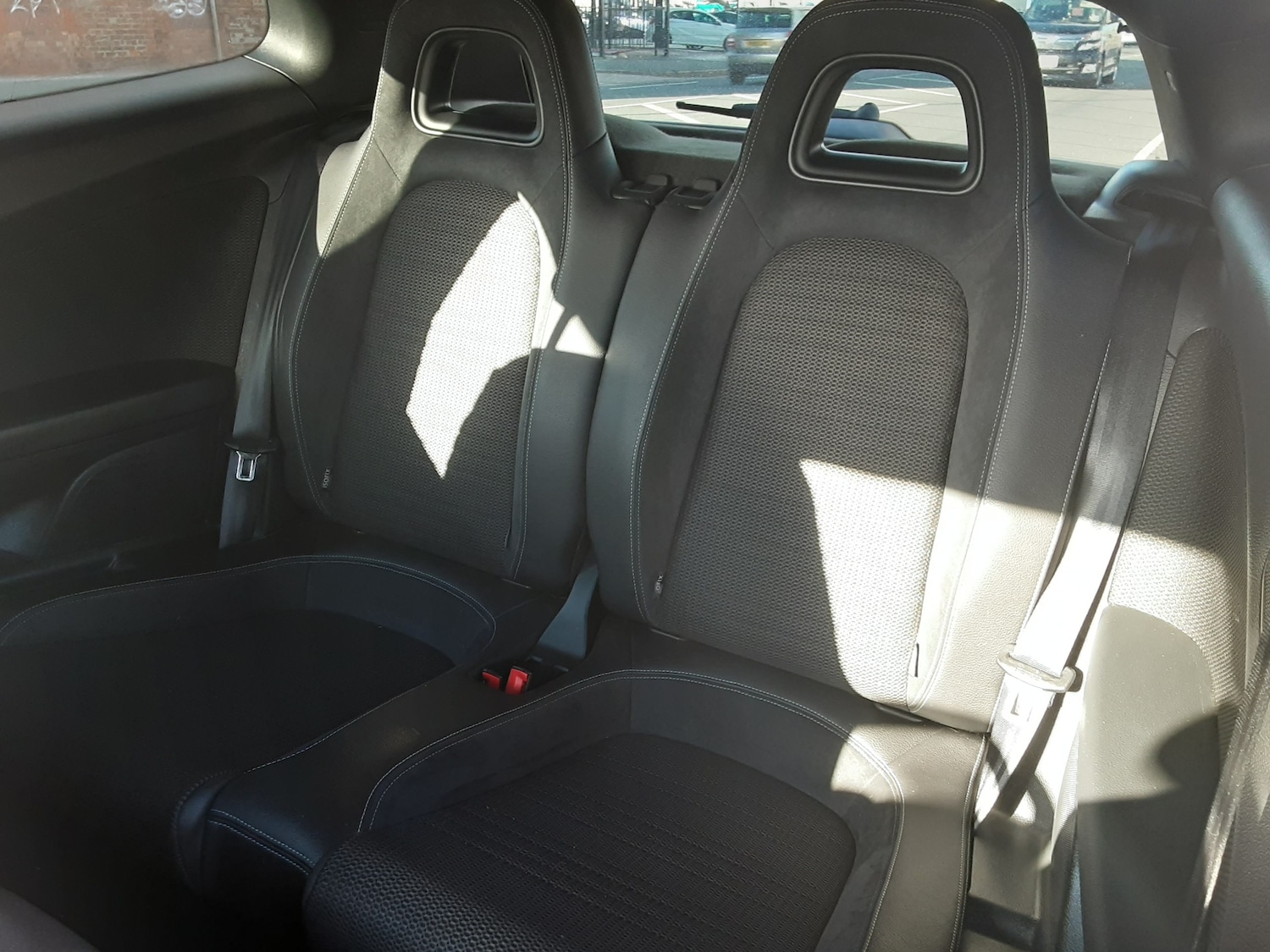 Used Volkswagen Scirocco 2017 for sale - 75797158: Photo 11