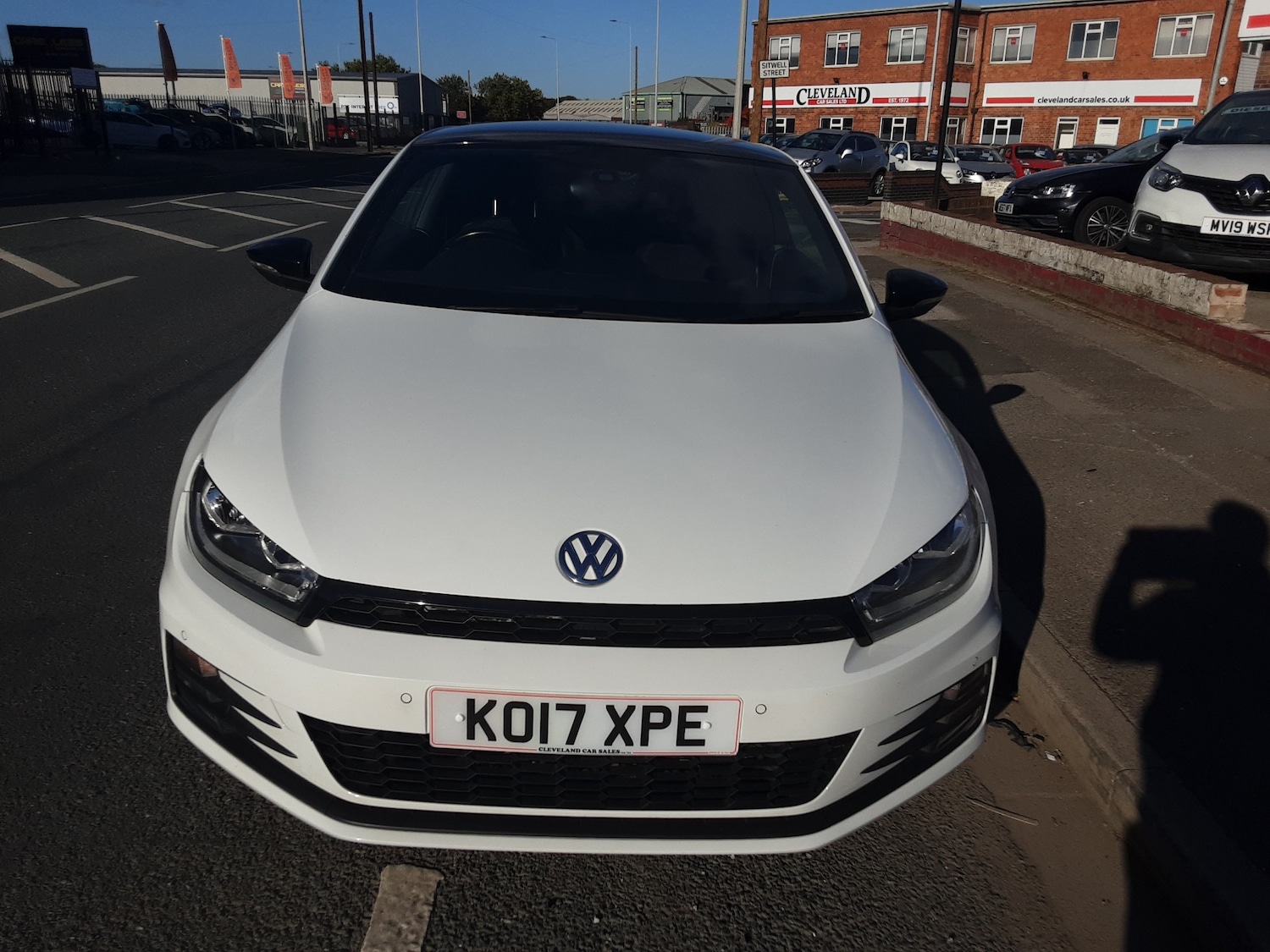 Used Volkswagen Scirocco 2017 for sale - 75797158: Photo 2