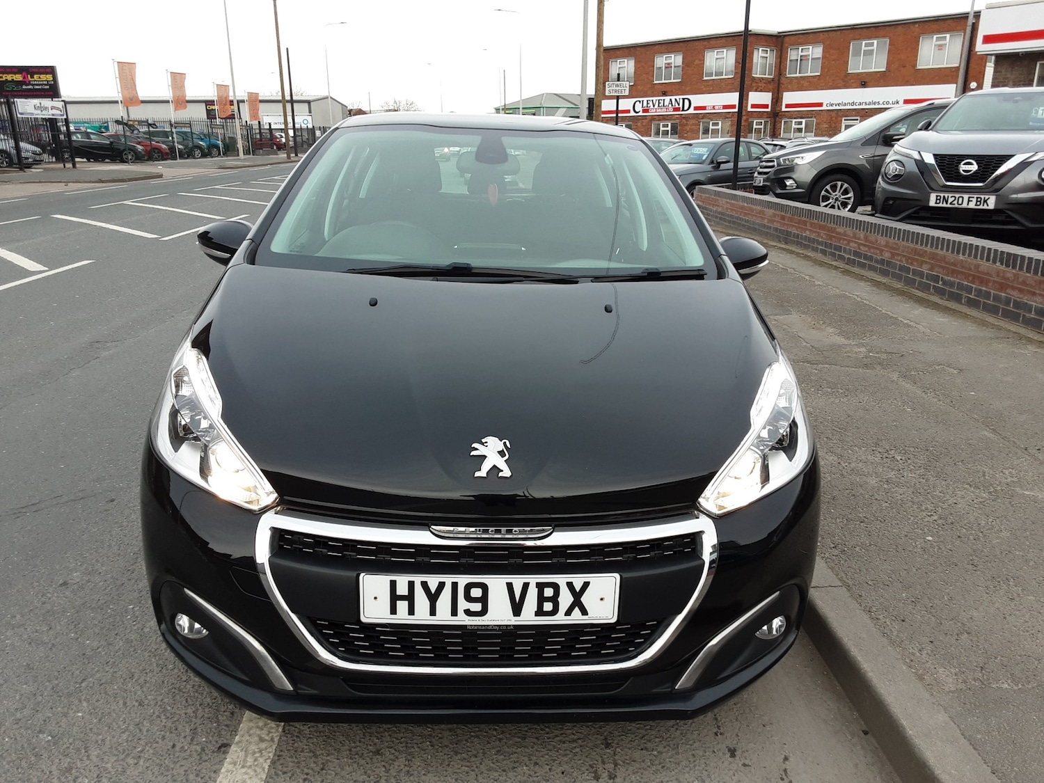 Used Peugeot 208 2019 for sale - 77640967: Photo 2