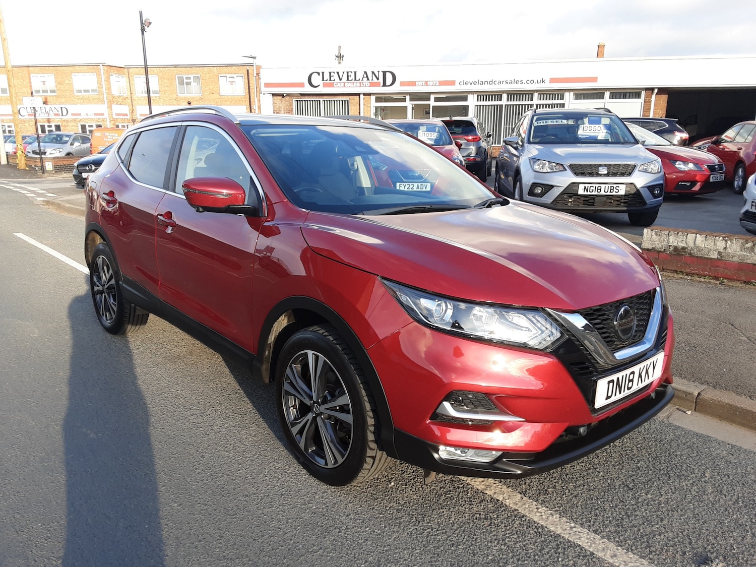 Used Nissan Qashqai 2018 for sale - 76365004: Photo 1