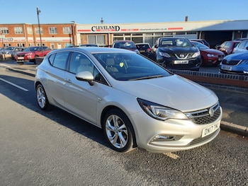 2017 (17) - 1.4T 16V 150 SRi 5dr