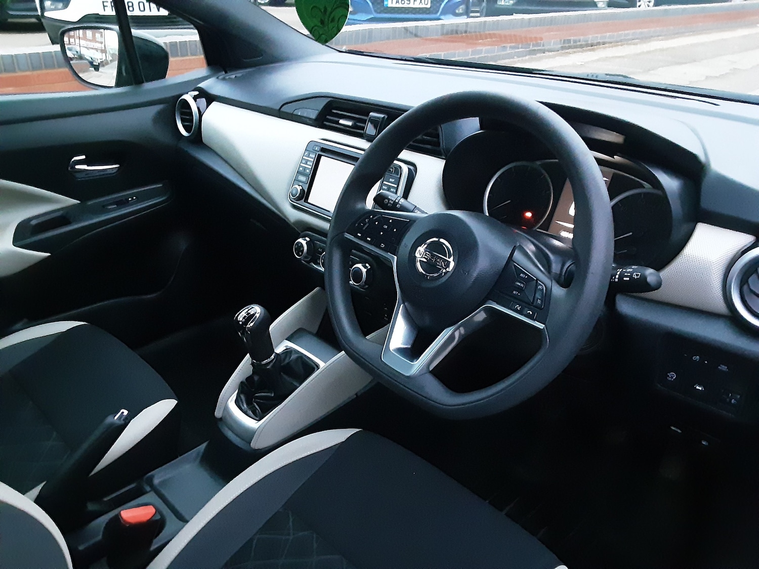 Used Nissan Micra 2017 for sale - 76531828: Photo 6