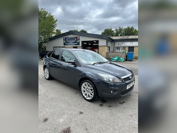 Used Ford Focus 2010 for sale - 75525444: Photo
