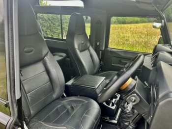 Used Land Rover Defender 2015 for sale - 74943064: Photo