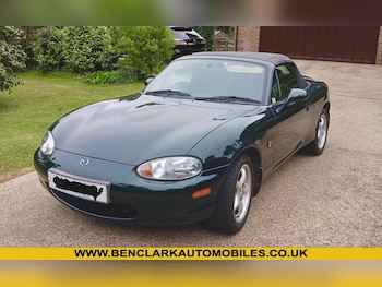 1998 (8M) - 1.8 S Convertible 2dr Petrol Manual (218 g/km, 140 bhp) 1 RETIRED LADY OWNE