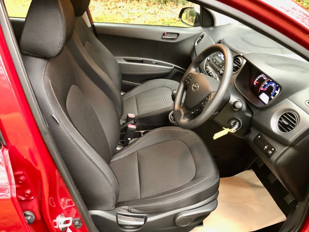 Used Hyundai i10 2017 for sale - 77660220: Photo 15