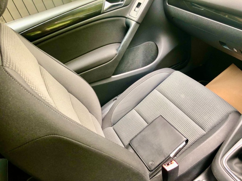 Used Volkswagen Golf 2012 for sale - 76514576: Photo 28