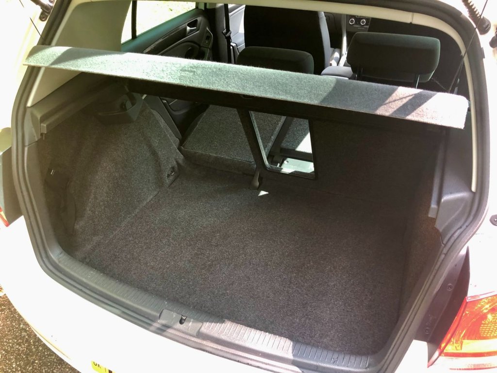 Used Volkswagen Golf 2012 for sale - 76514576: Photo 32