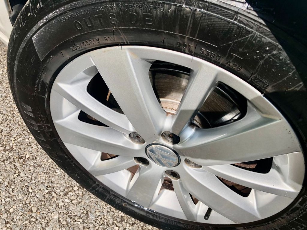 Used Volkswagen Golf 2012 for sale - 76514576: Photo 40