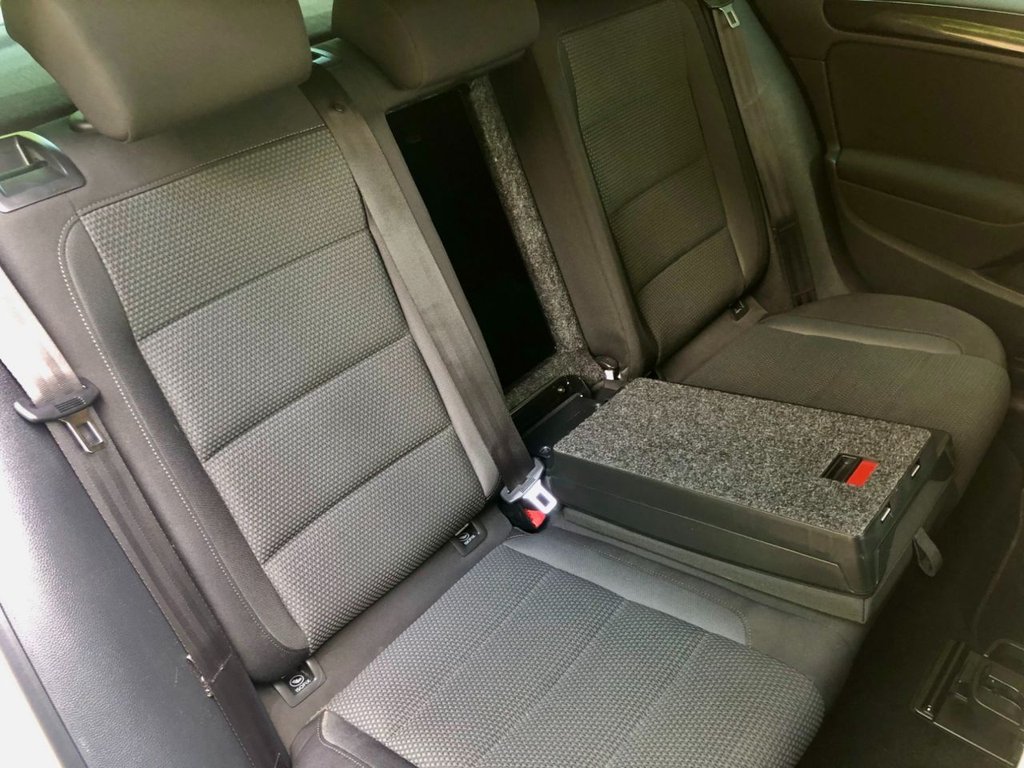 Used Volkswagen Golf 2012 for sale - 76514576: Photo 5