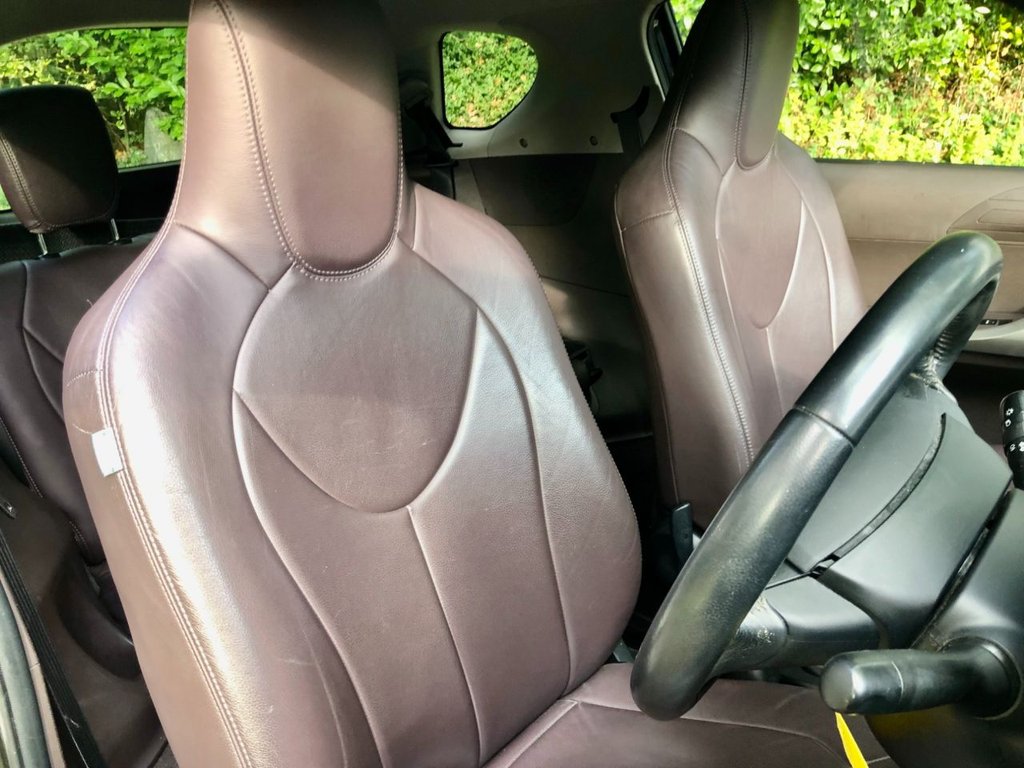 Used Toyota IQ 2009 for sale - 76406212: Photo 18