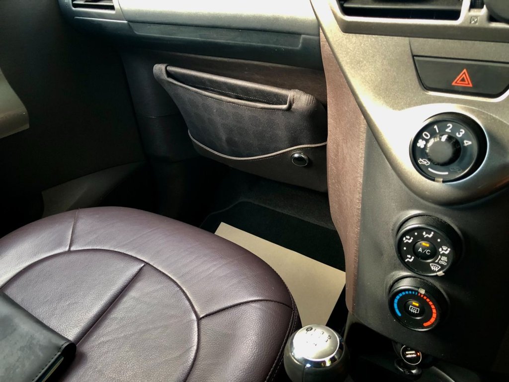 Used Toyota IQ 2009 for sale - 76406212: Photo 9