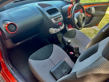 Used Toyota AYGO 2012 for sale - 79166214: Photo