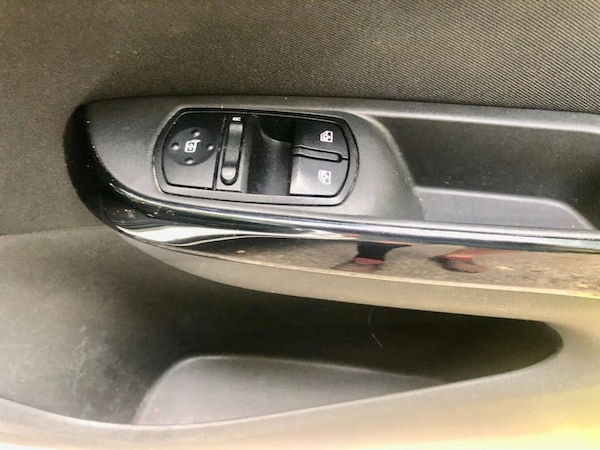 Used Vauxhall Corsa 2015 for sale - 76124137: Photo 27