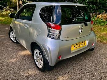 Used Toyota IQ 2013 for sale - 75416622: Photo