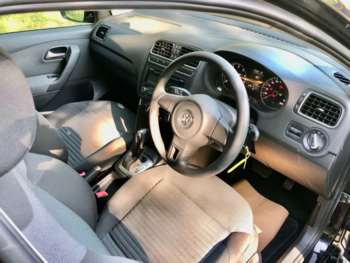 Used Volkswagen Polo 2010 for sale - 74746688: Photo