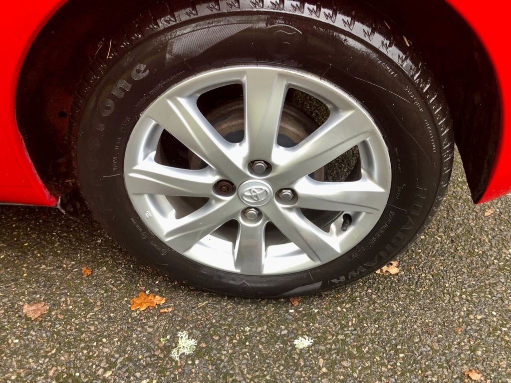 Used Toyota Yaris 2012 for sale - 76725106: Photo 12