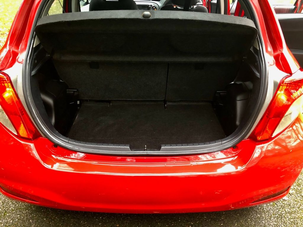 Used Toyota Yaris 2012 for sale - 76725106: Photo 25