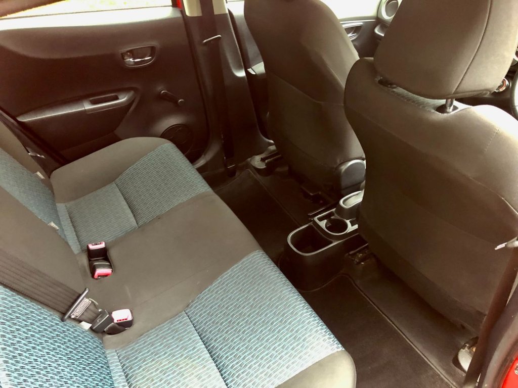 Used Toyota Yaris 2012 for sale - 76725106: Photo 28