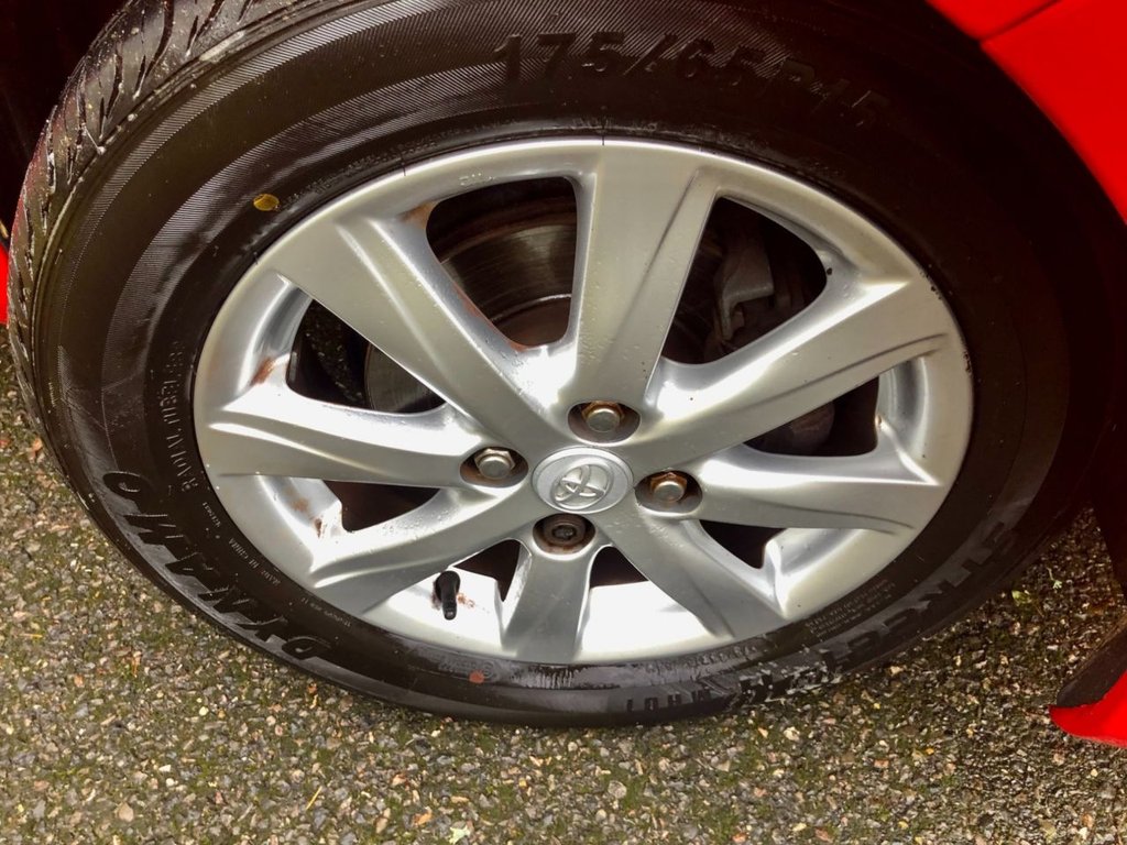 Used Toyota Yaris 2012 for sale - 76725106: Photo 30