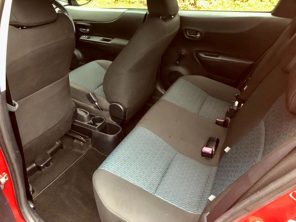 Used Toyota Yaris 2012 for sale - 76725106: Photo 7