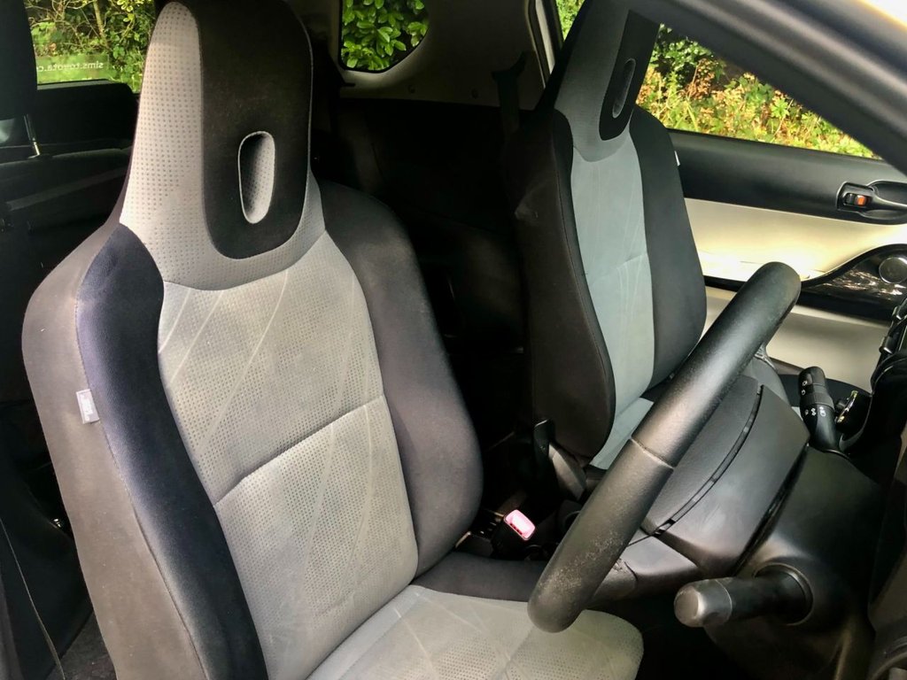 Used Toyota IQ 2011 for sale - 76966220: Photo 16