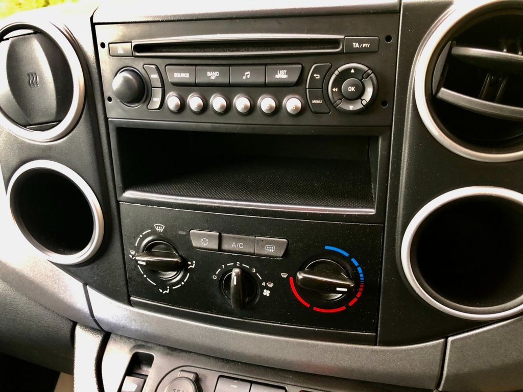 Used Peugeot Partner Tepee 2015 for sale - 76380163: Photo 29