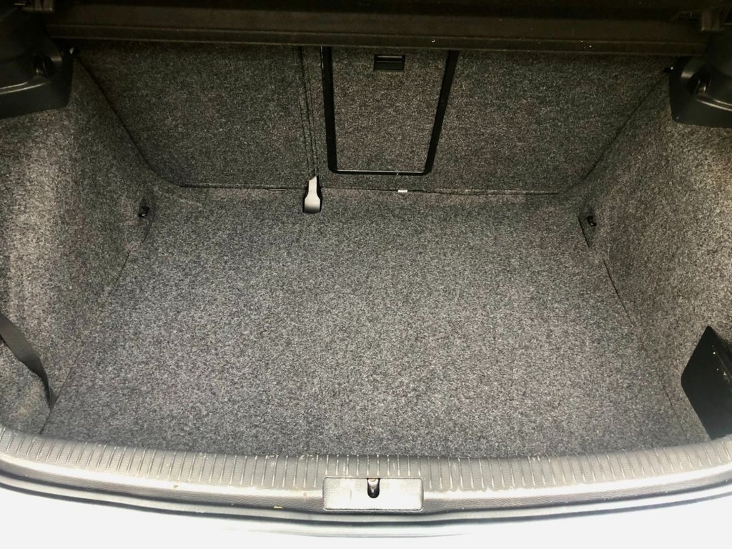 Used Volkswagen Golf 2012 for sale - 76309441: Photo 38