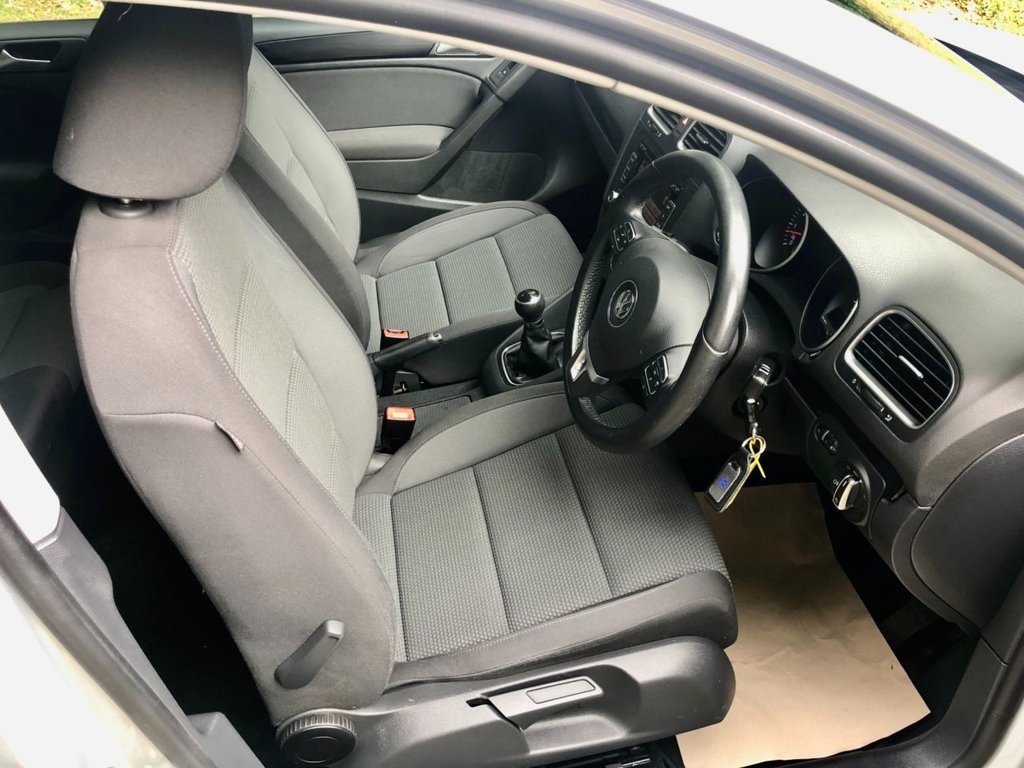 Used Volkswagen Golf 2012 for sale - 76309441: Photo 4