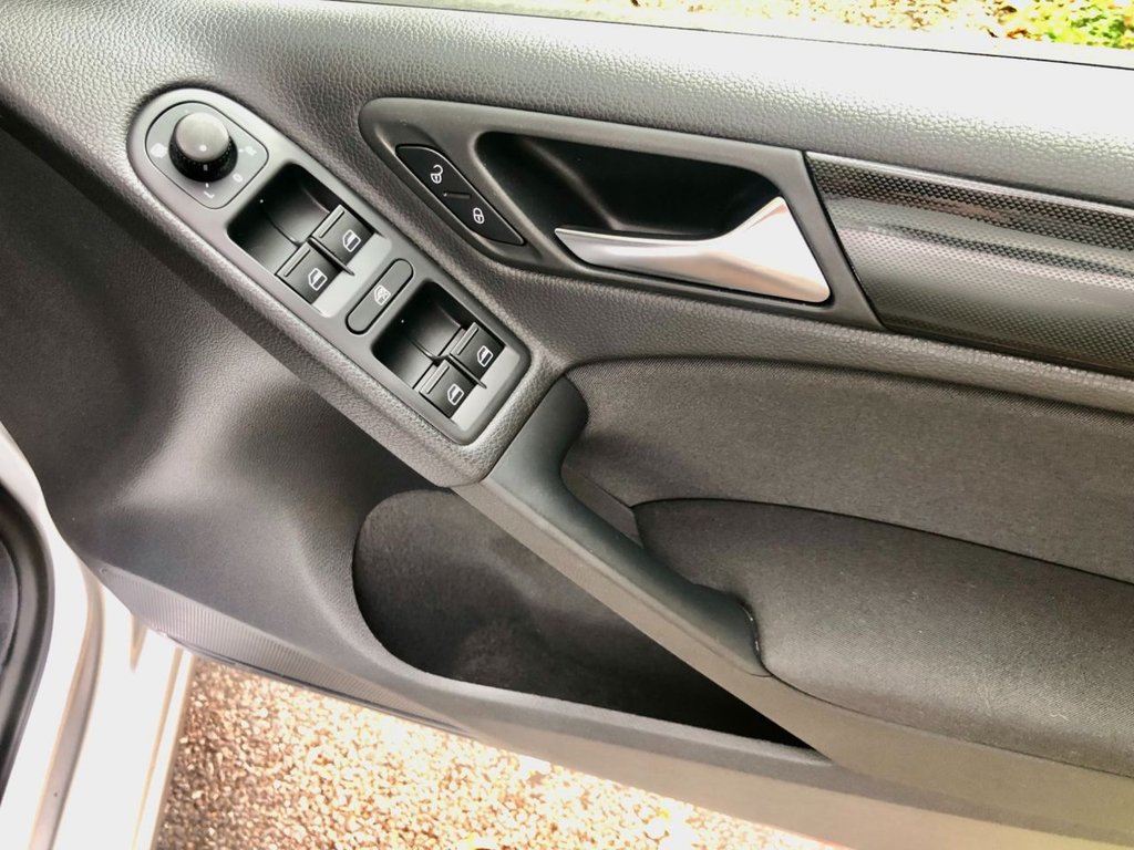 Used Volkswagen Golf 2012 for sale - 76309441: Photo 9