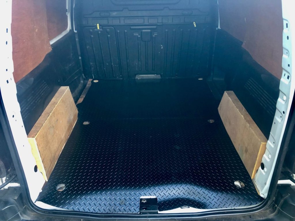 Used Citroen Berlingo 2020 for sale - 77110923: Photo 2