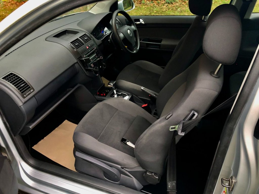 Used Volkswagen Polo 2009 for sale - 76883316: Photo 24