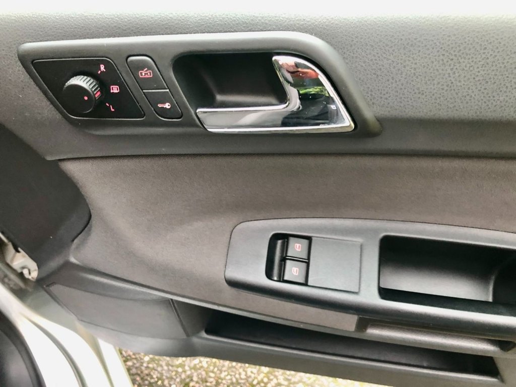 Used Volkswagen Polo 2009 for sale - 76883316: Photo 34