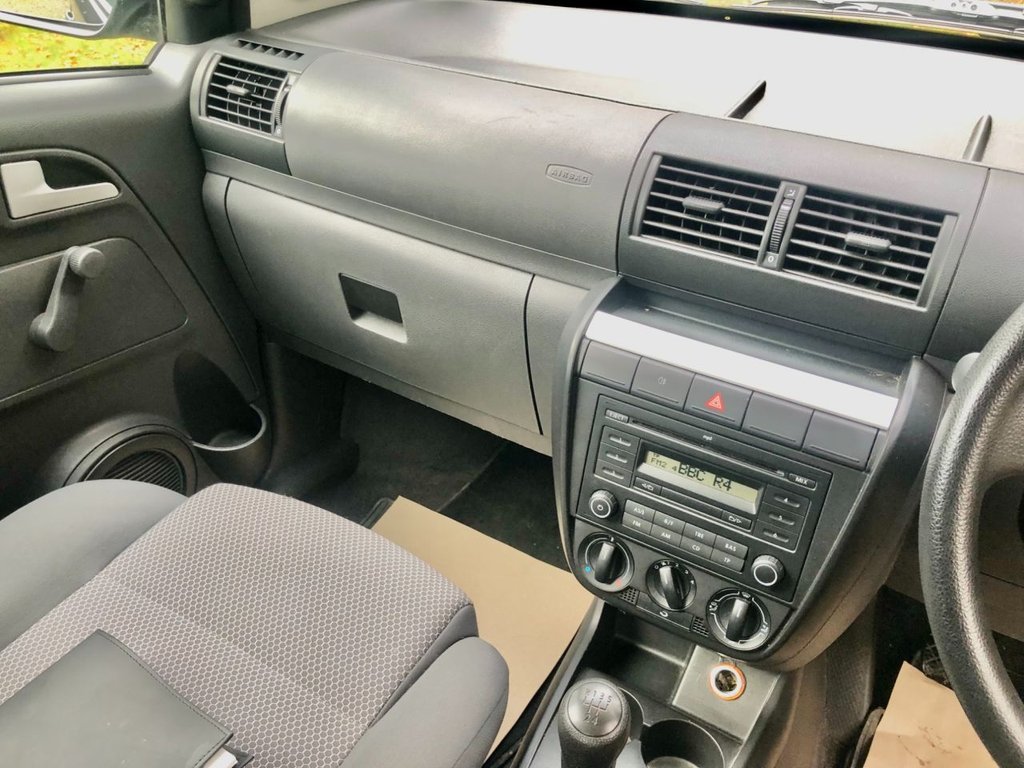 Used Volkswagen Fox 2010 for sale - 76724162: Photo 3