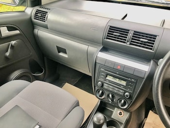 Used Volkswagen Fox 2010 for sale - 76724162: Photo