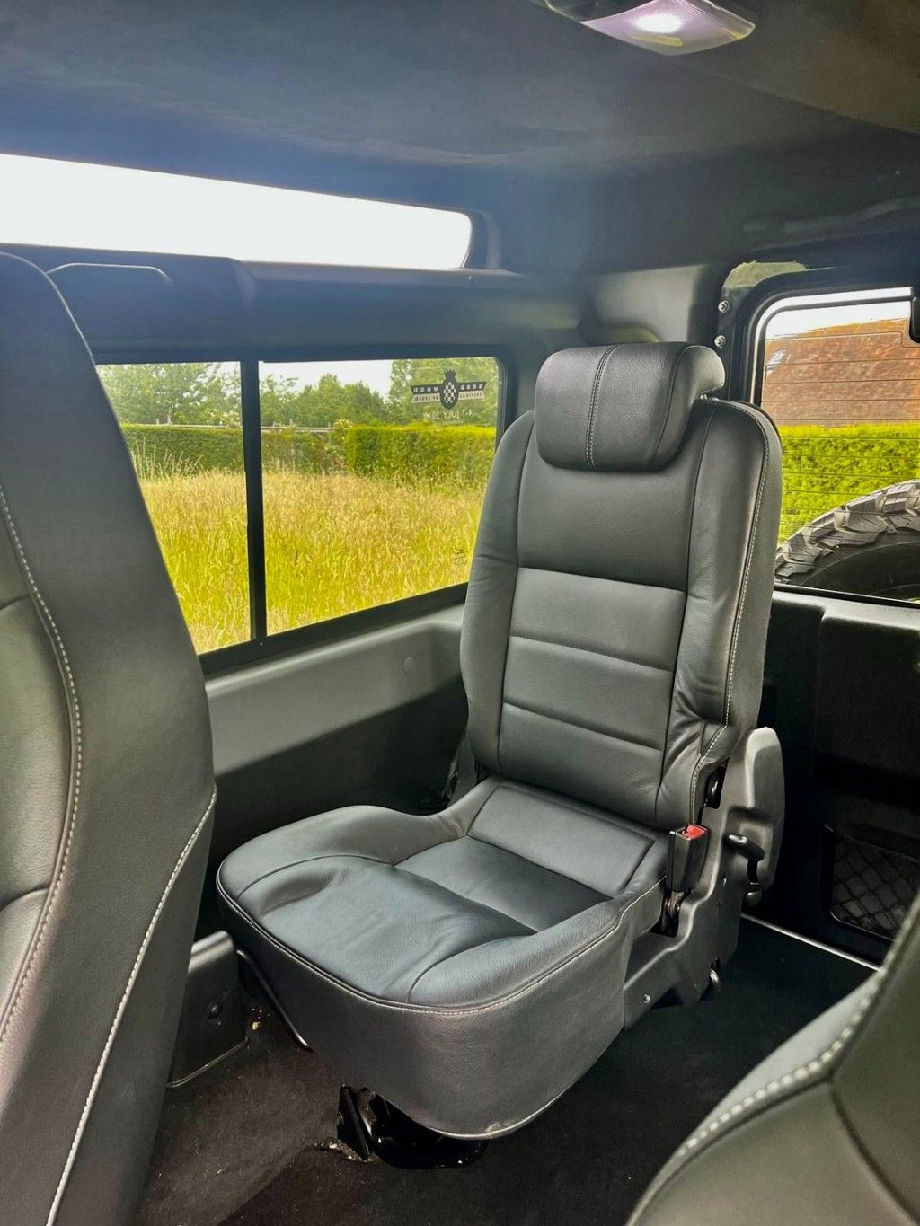 Used Land Rover Defender 2015 for sale - 76190756: Photo 11