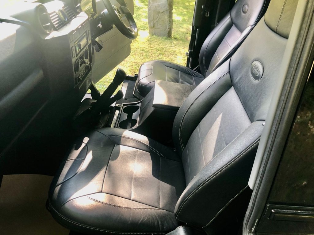 Used Land Rover Defender 2015 for sale - 76190756: Photo 48