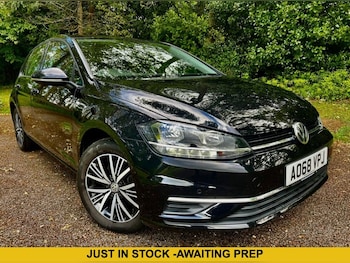 Used Volkswagen Golf 2018 for sale - 78613624: Photo