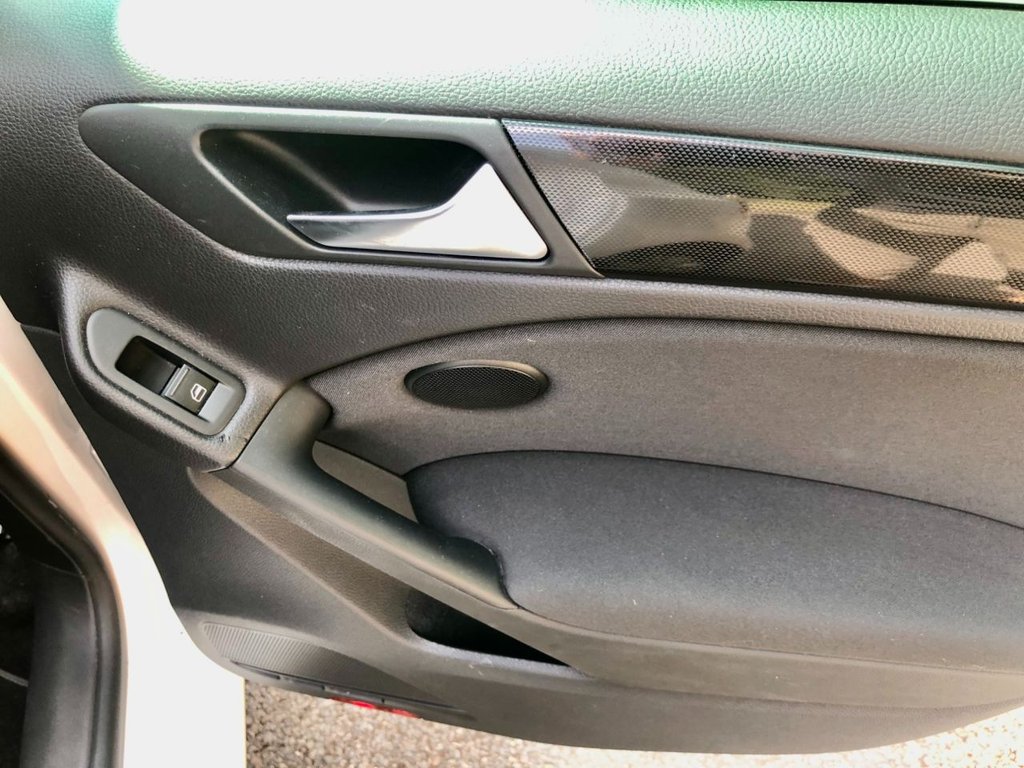 Used Volkswagen Golf 2012 for sale - 76322933: Photo 10