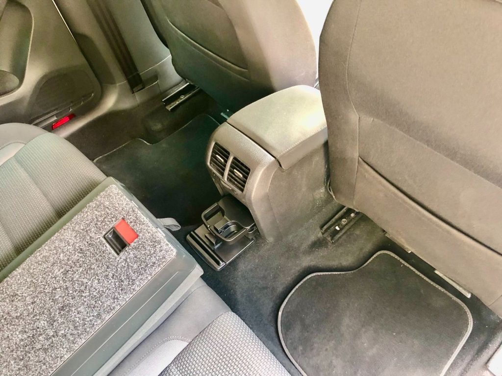 Used Volkswagen Golf 2012 for sale - 76322933: Photo 12