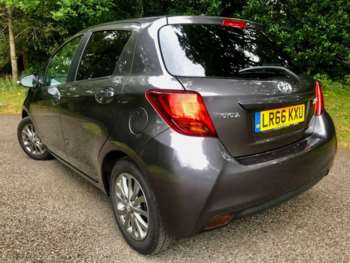 Used Toyota Yaris 2016 for sale - 75033189: Photo