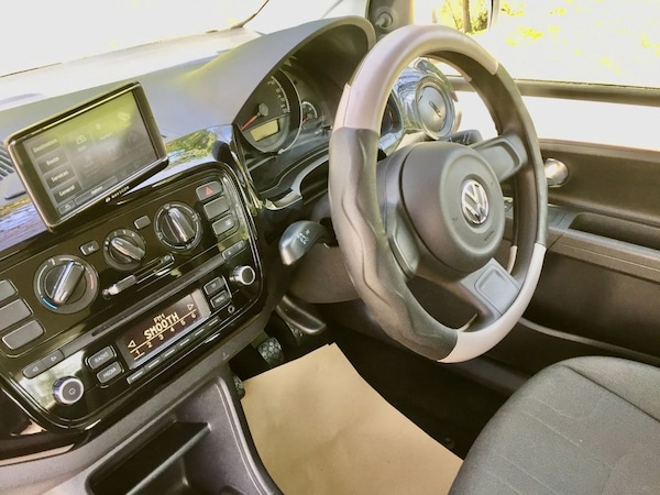Used Volkswagen up! 2012 for sale - 75607098: Photo 2