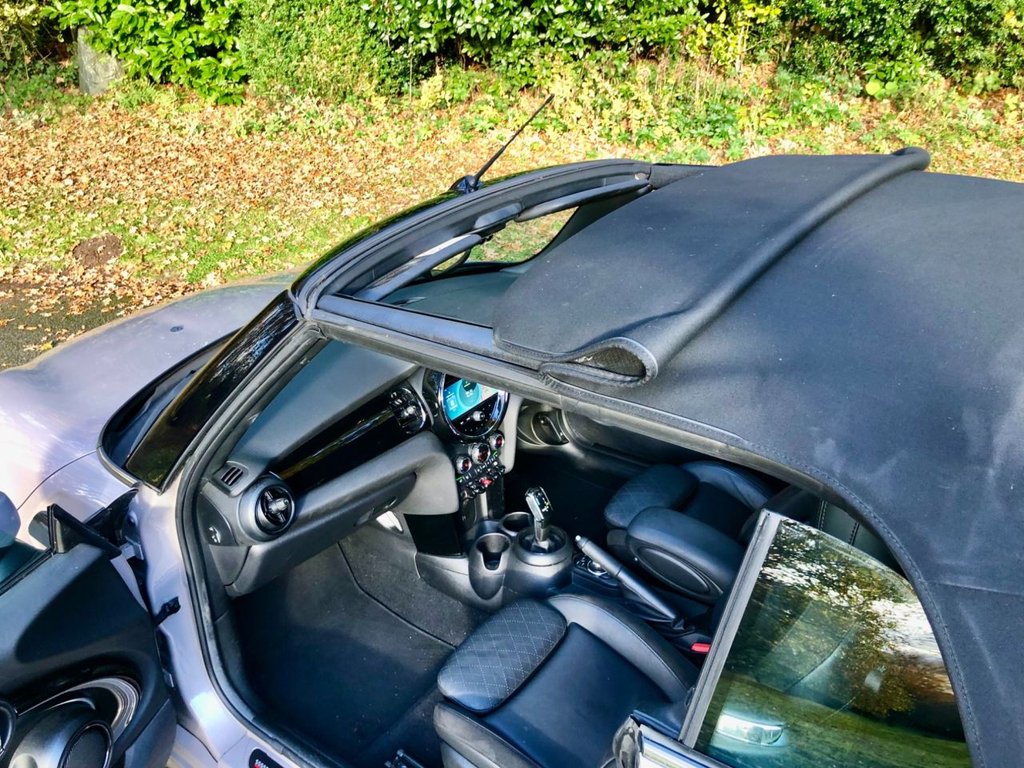 Used MINI Convertible 2021 for sale - 76536144: Photo 12