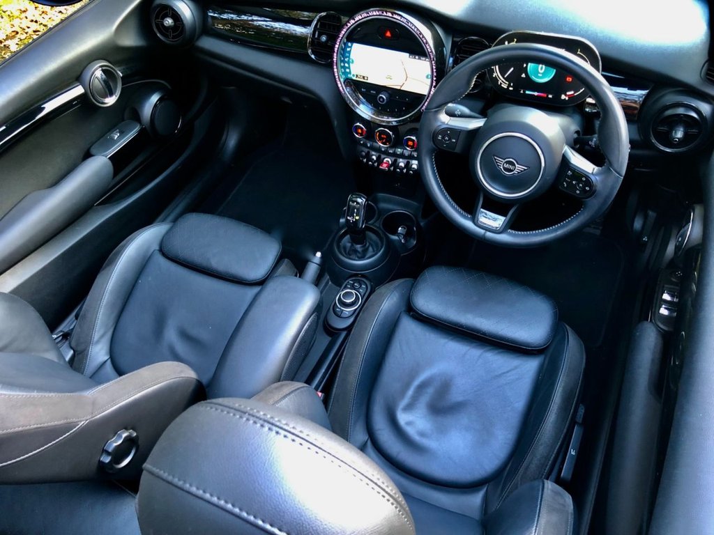 Used MINI Convertible 2021 for sale - 76536144: Photo 3