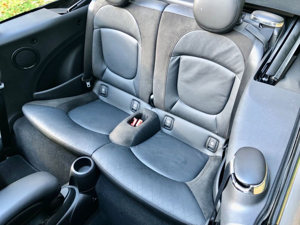 Used MINI Convertible 2021 for sale - 76536144: Photo 31