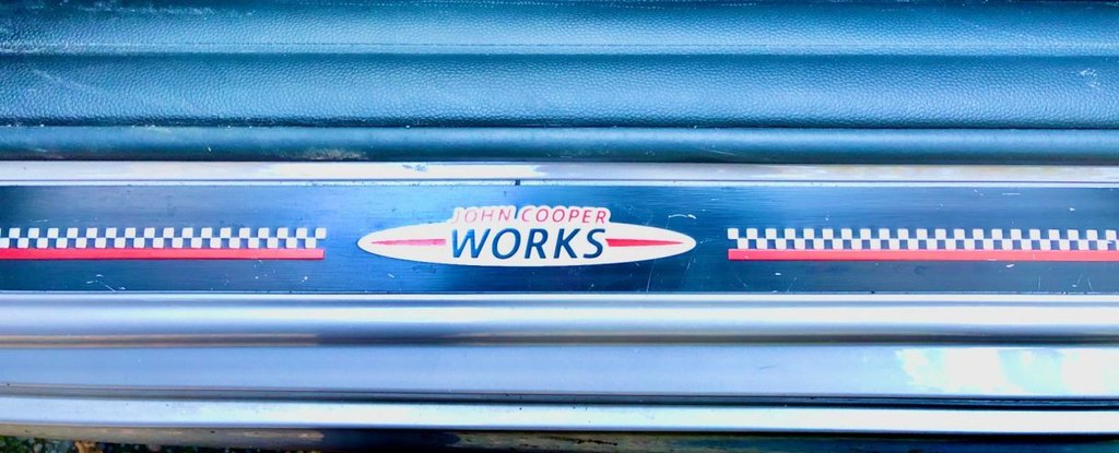 Used MINI Convertible 2021 for sale - 76536144: Photo 33